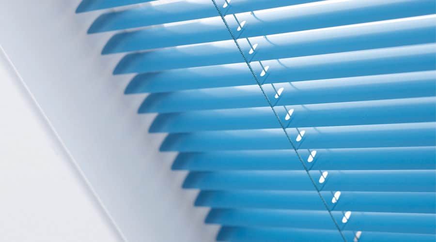 Child safe blue venetian blinds Child safe blue venetian blinds